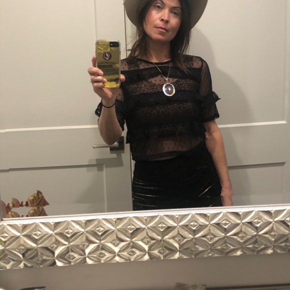 Joy Lee - Picture 6 of 8